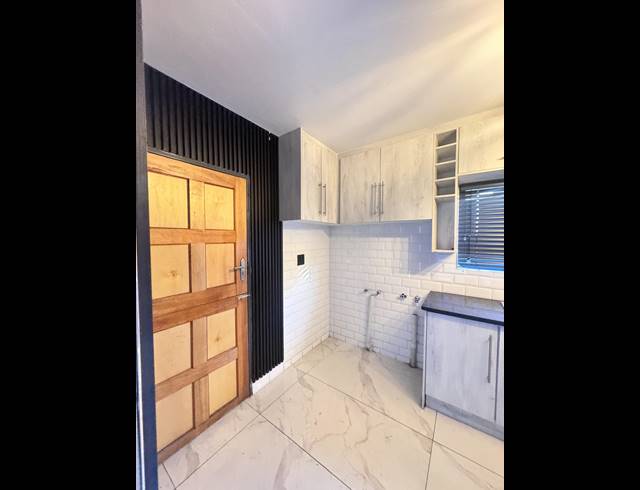 4 BEDROOM FREESTANDING FOR SALE IN MINERALIA